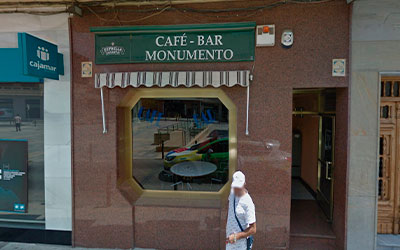 cafe bar el monumento